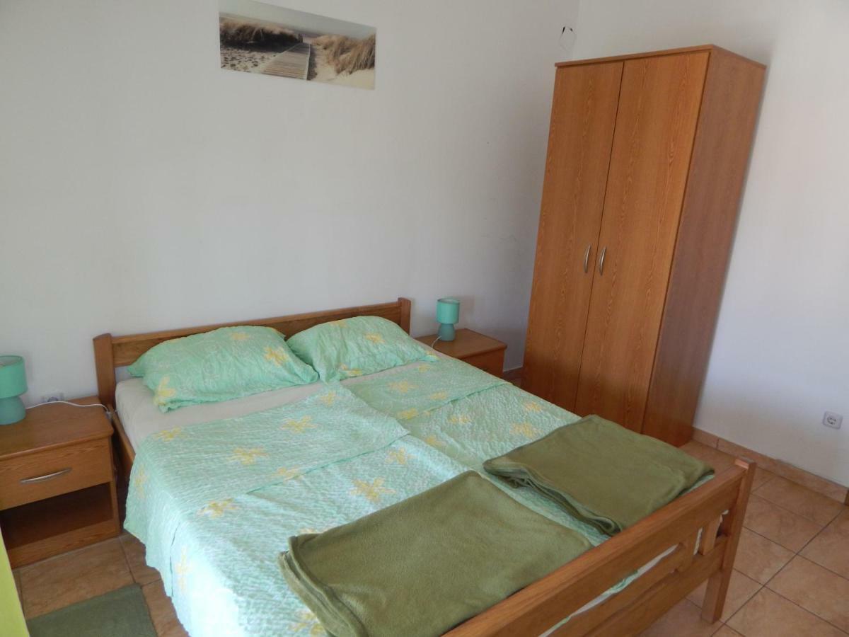 Apartmani Nin Eksteriør billede